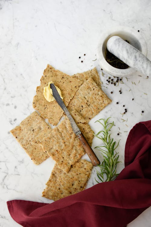 Mediterranean keto flatbread